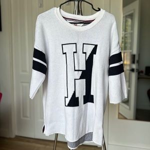 Tommy Hilfiger white/black Sweater Woman Size M with big H crew neck